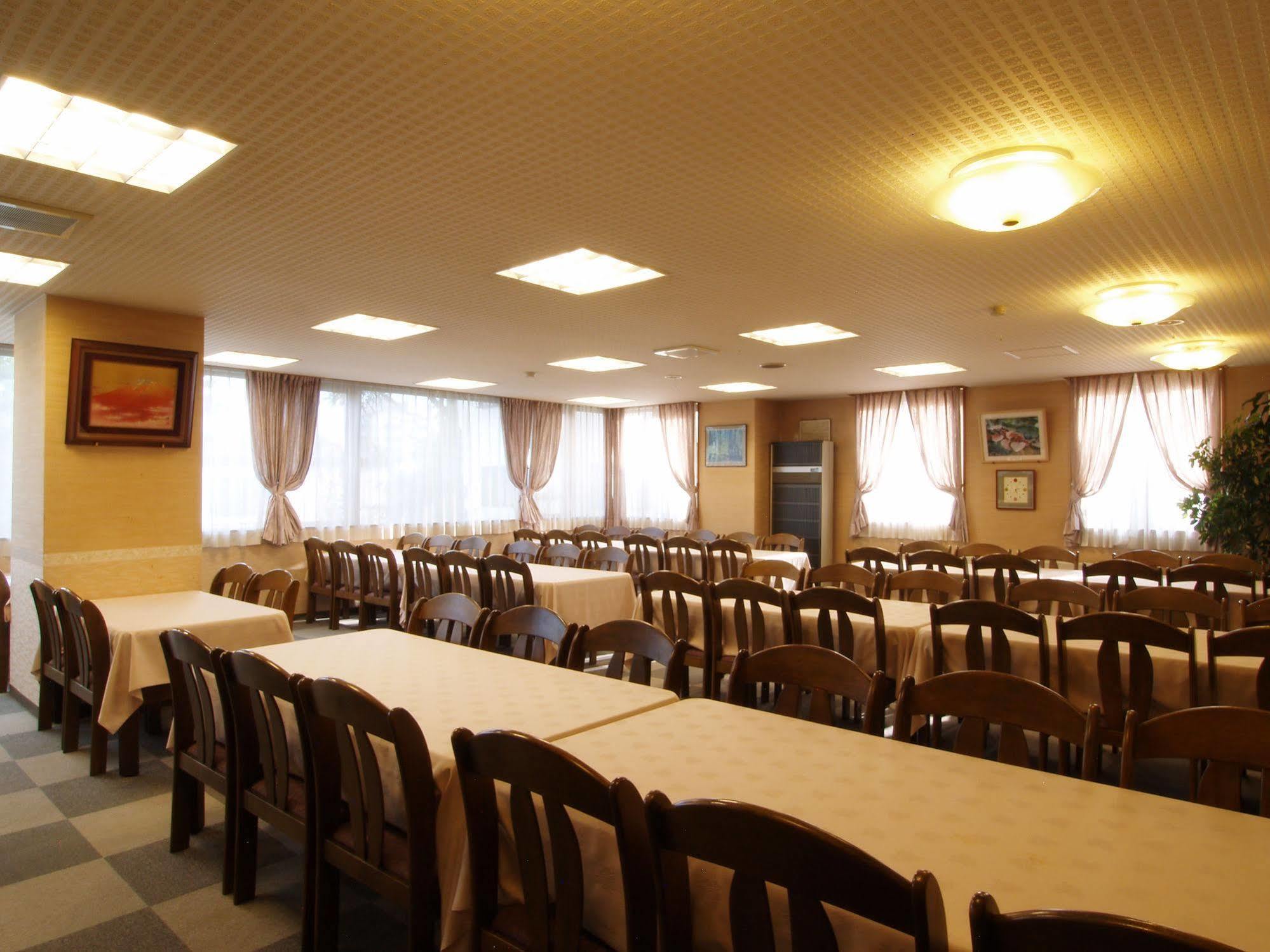 Central Inn Hakuba Kültér fotó
